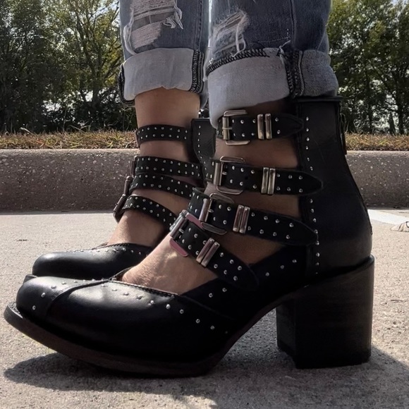 Freebird by Steven Shoes - Freebird by Steven Black  Leather Felicity Boots Sz 8
